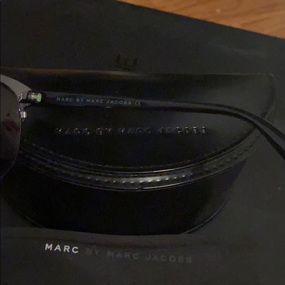 Marc by Marc Jacobs black cat eye sunglasses - Picture 4 of 5